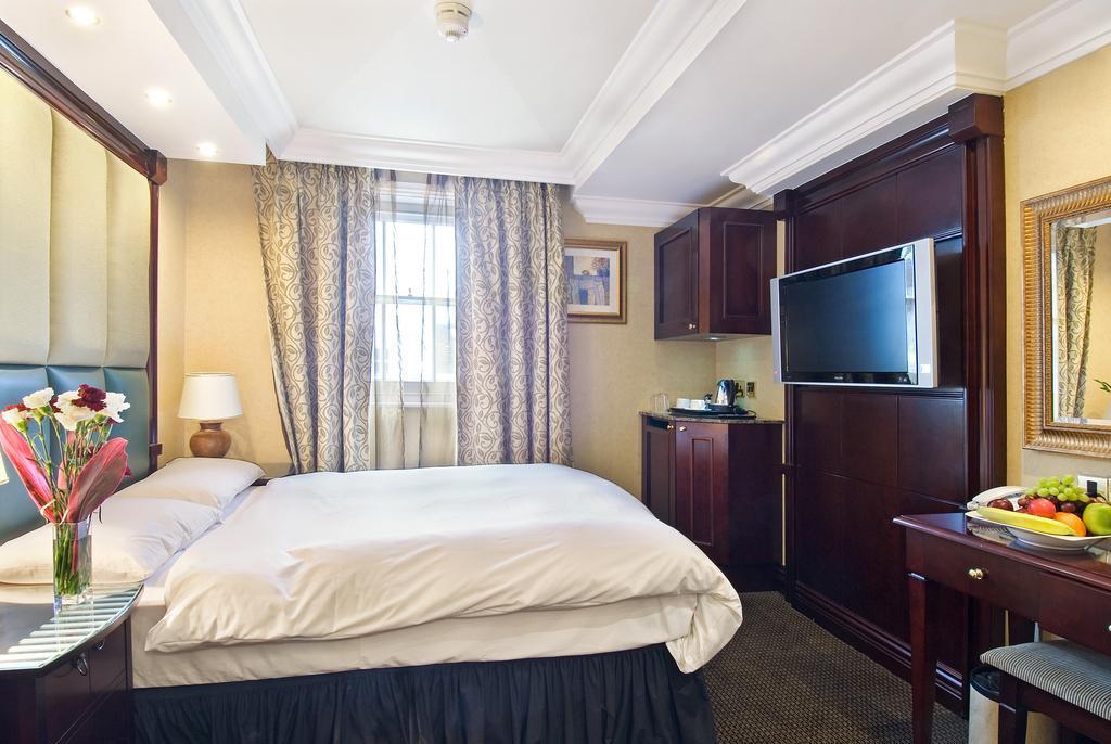 Hotel Inhabit Southwick Street, A Member Of Design 4*