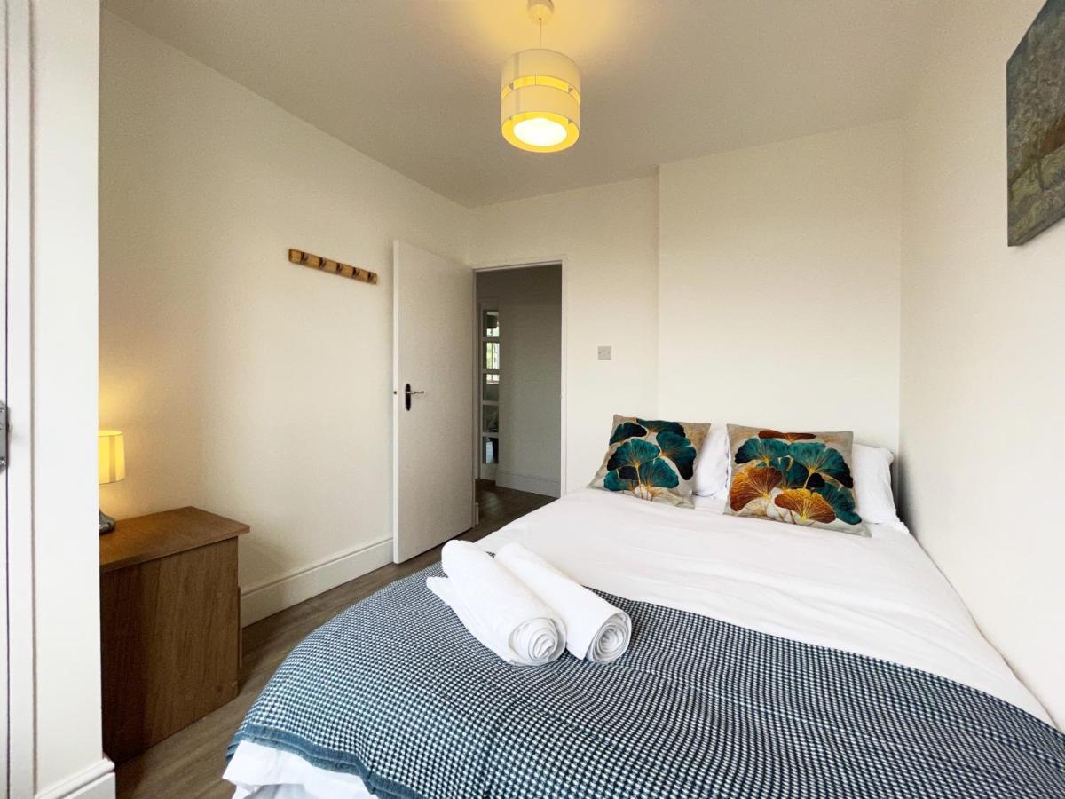 Sophie Place In Vauxhall - 3 Double Beds, 1 Sofa Bed, Spacious Apartamento Londres