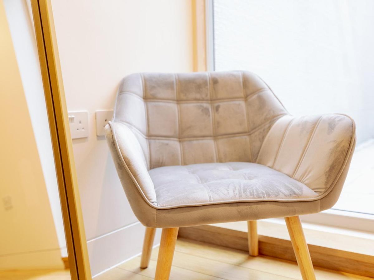 Holiday home Pass The Keys - Spacious Modern Flat With Garden, In South West London