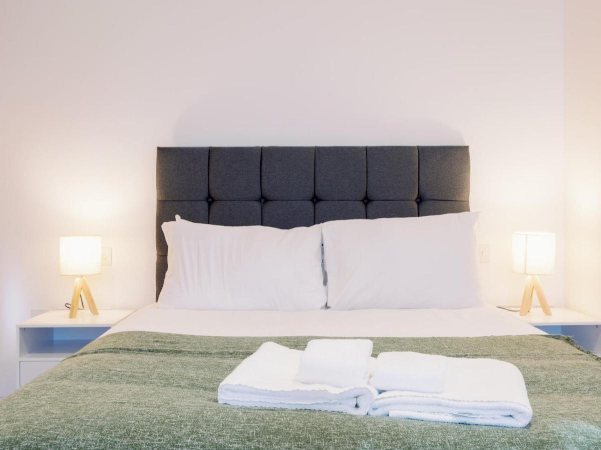 Pass The Keys - Spacious Modern Flat With Garden, In South West London