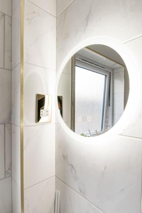 Riverside Serviced Apartamento