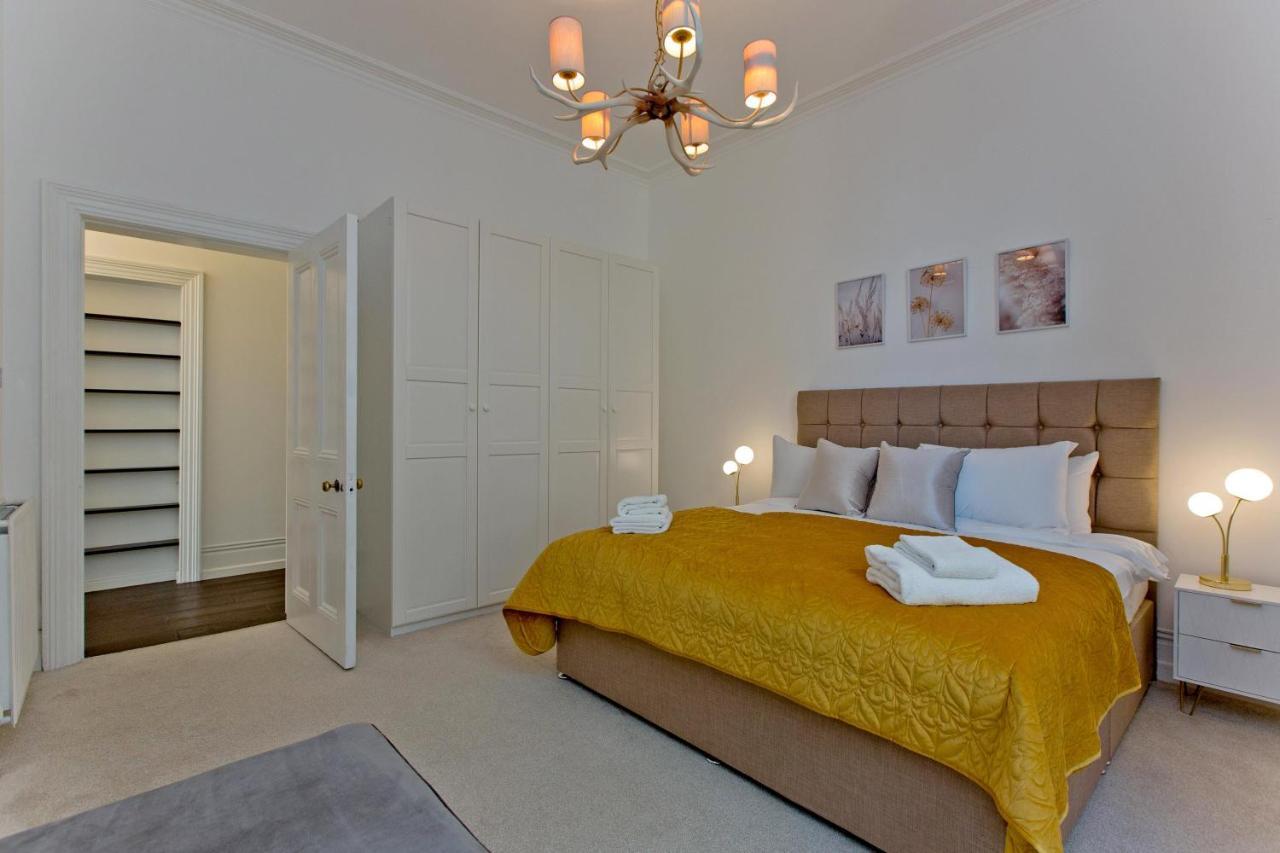 Stunning 6 Bedroom Flat Apartamento *