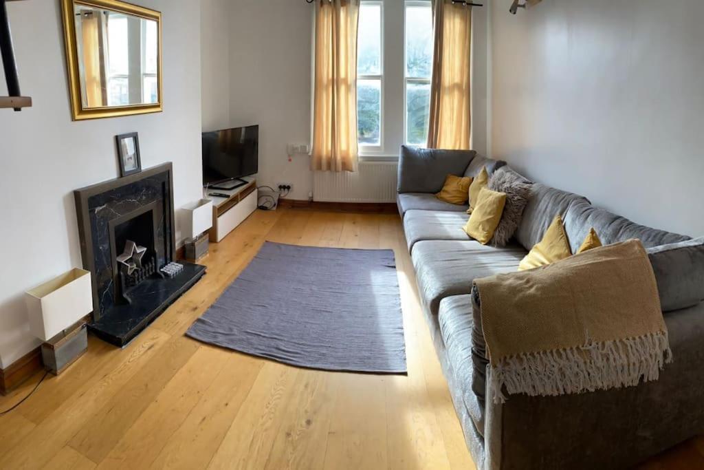 3 Double Bedroomed Flat, Acton. London, Uk Apartamento *