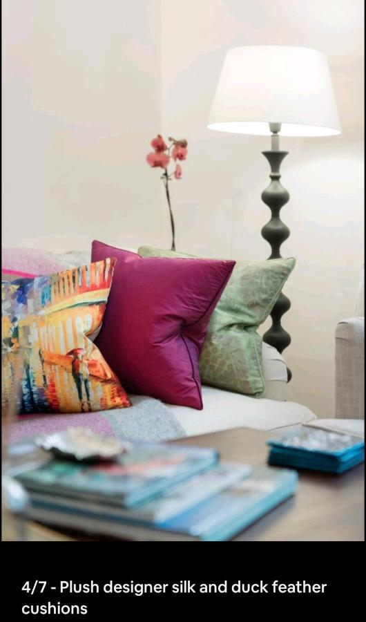 Stylish With Private Bath & Terrace In Super Clapham Junction Minutes From Victoria, Waterloo Homestay