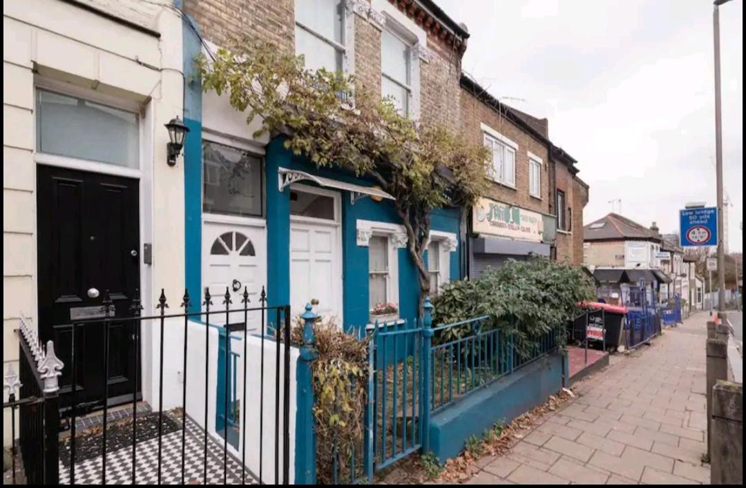 Stylish With Private Bath & Terrace In Super Clapham Junction Minutes From Victoria, Waterloo