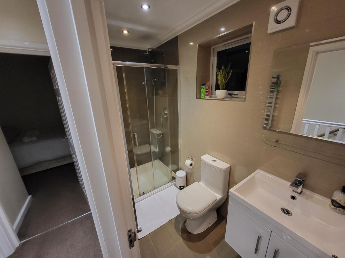 Great Next To Tooting Bec Tube Station! Apartamento Londres