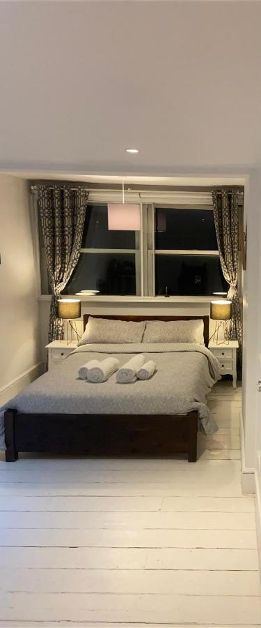 Charming And Beautiful In Wandsworth Londres