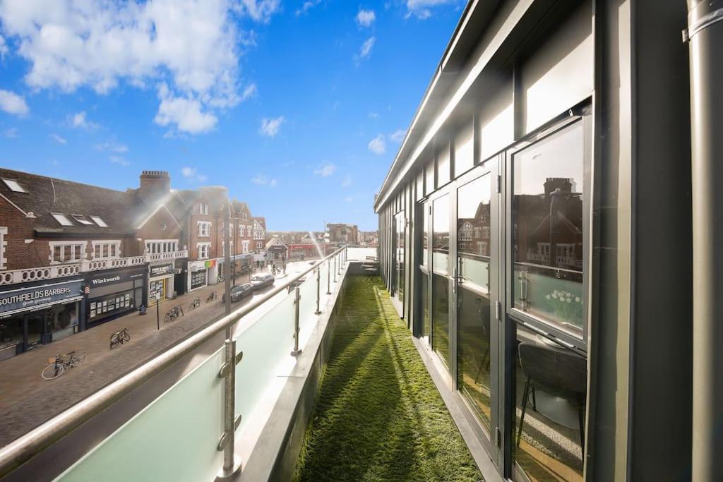 3bed Penthouse 10min To Wimbledon Tennis Courts *