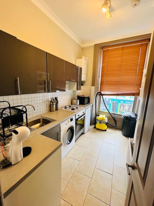 3 Notting Hill, Portobello Road-amazing Location! Apartamento Londres
