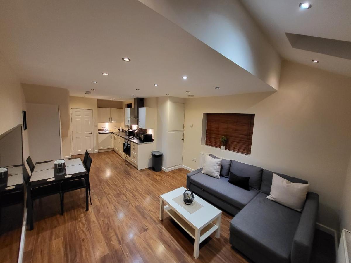 Apartamento Great Next To Tooting Bec Tube Station! Londres