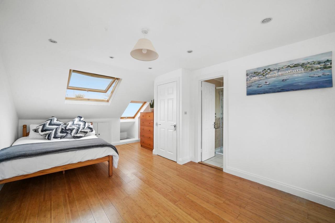 Hanger Lane Hububb Apartamento