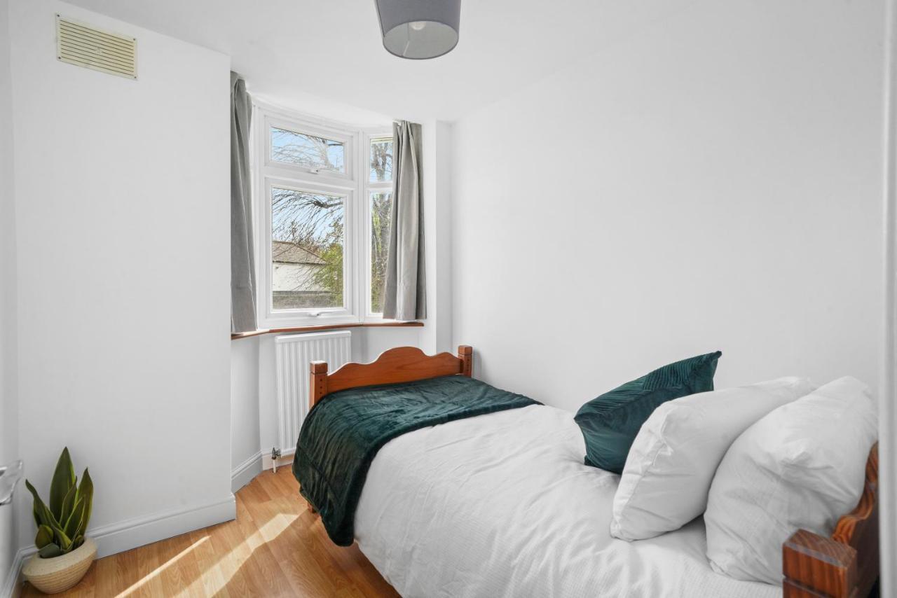 Apartamento Hanger Lane Hububb