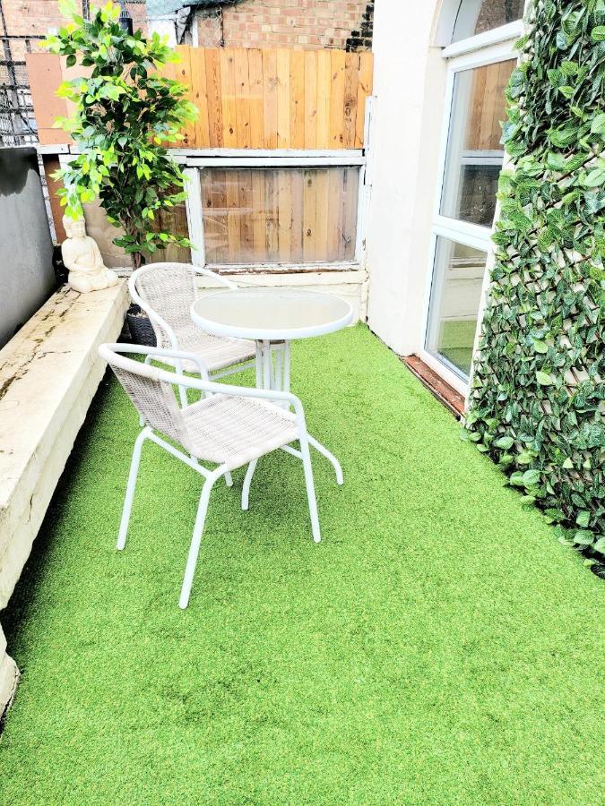 One Bedroom With A Terrace In Angel Apartamento