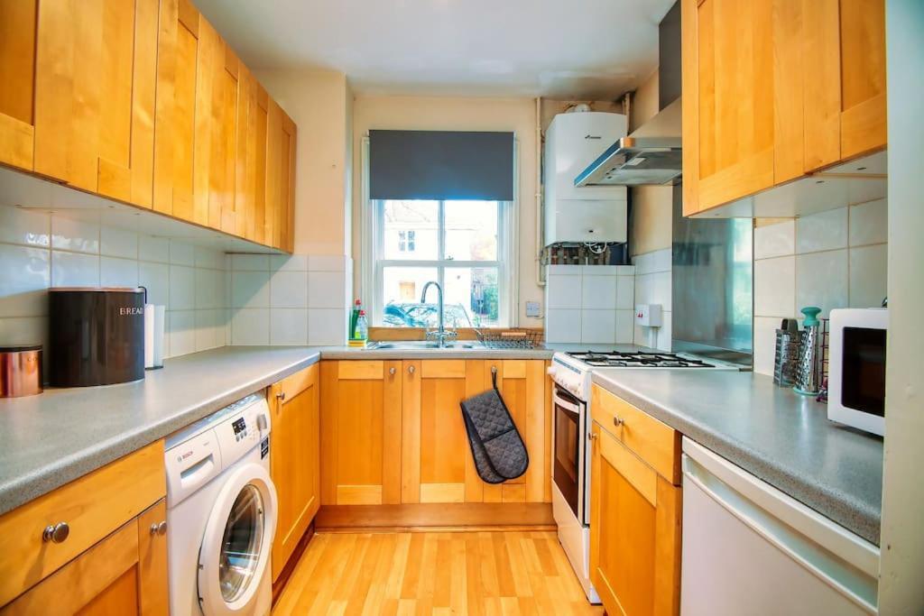 2 Bed Camden Mews Apartamento Londres