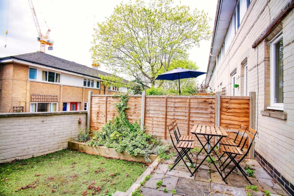 Apartamento 2 Bed Camden Mews Londres