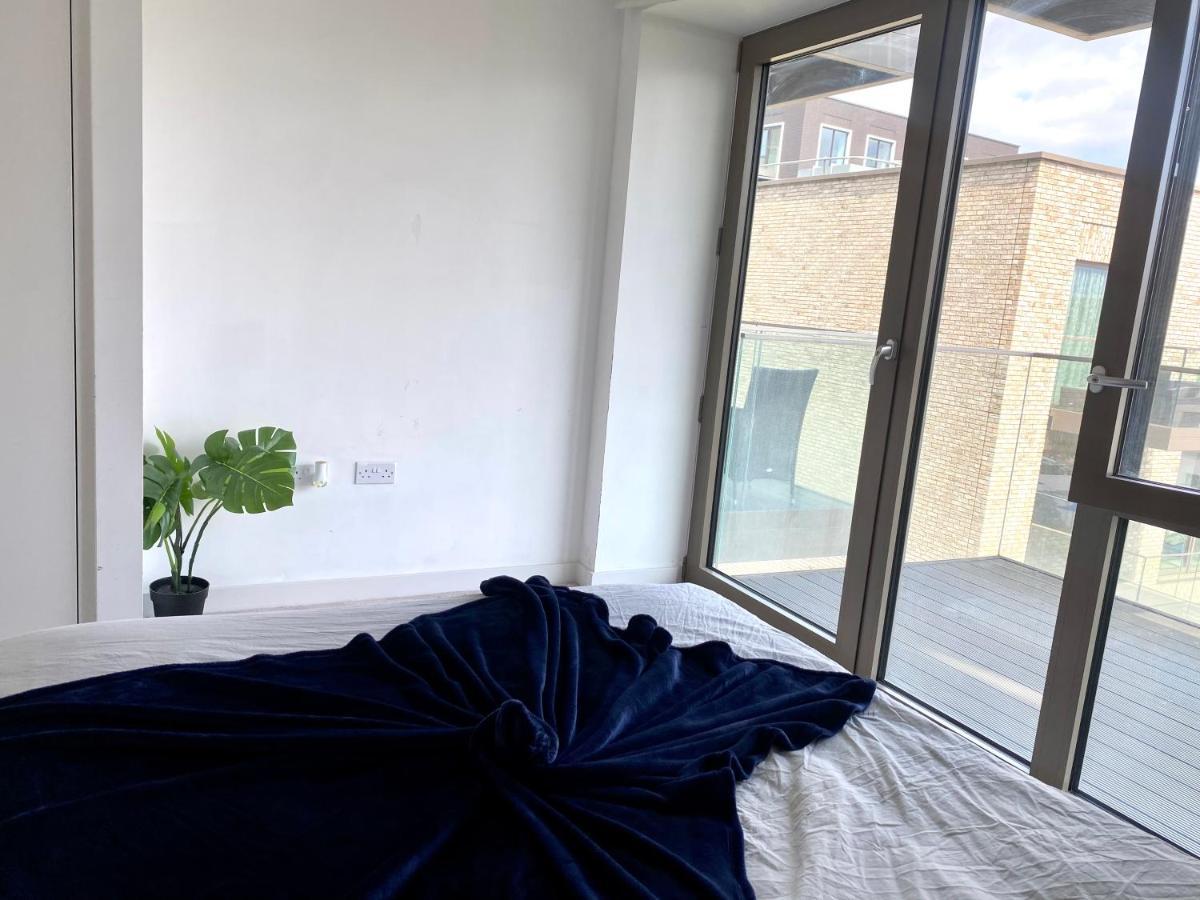 Md : Stunning 2 Bedroom 2 Bath - Royal Docks * Londres