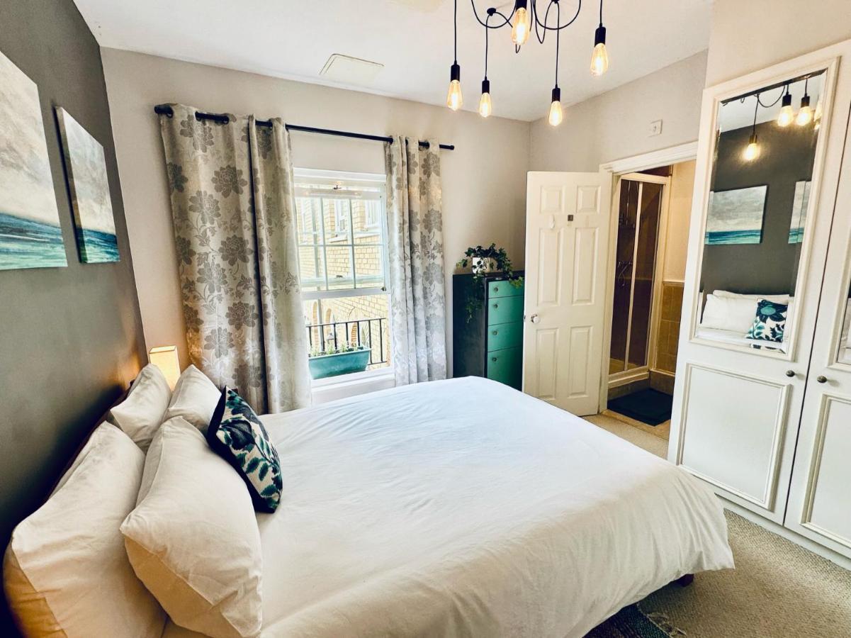 Riverside Flat In Southwark Apartment