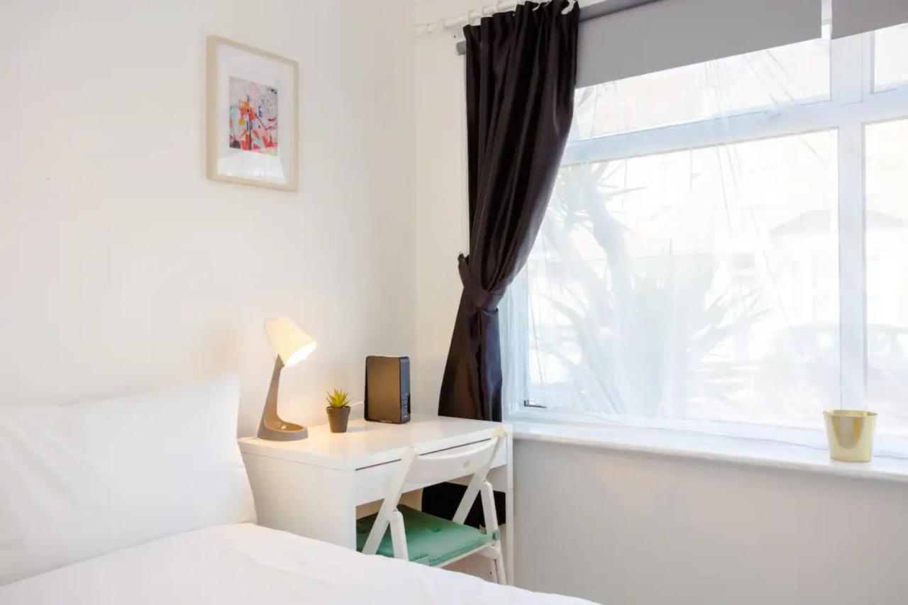 Сasa de vacaciones Stylish 4bd House With Private Garden - Stratford *