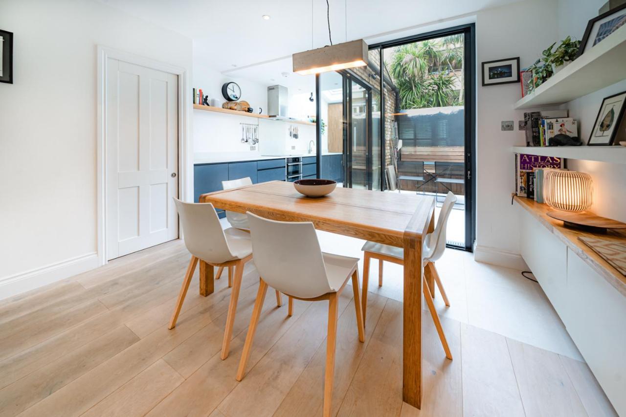 Stunning 2br Victorian Terraced Cottage, Sw * Londres