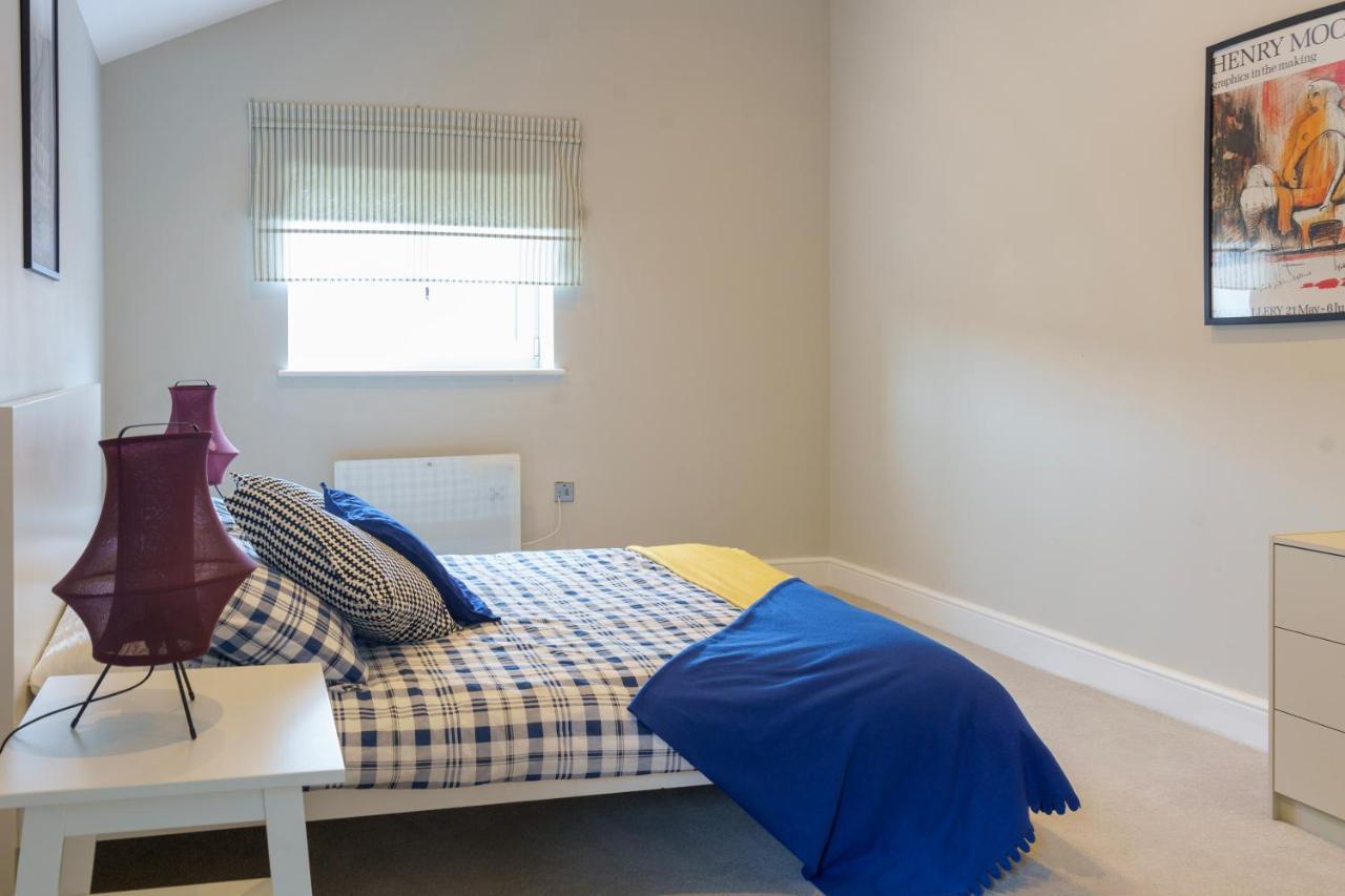 Beautiful New 2 Bed Flat - 5 August House * Londres