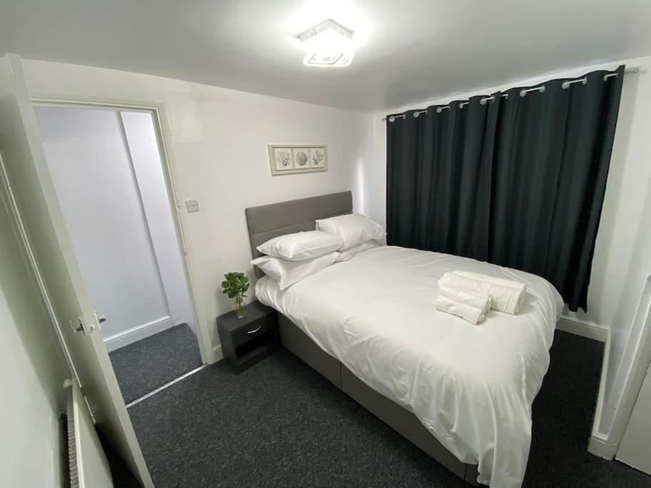 2 Bedroom Flat In Appartement