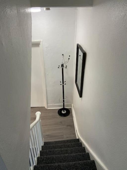 2 Bedroom Flat In Appartement *
