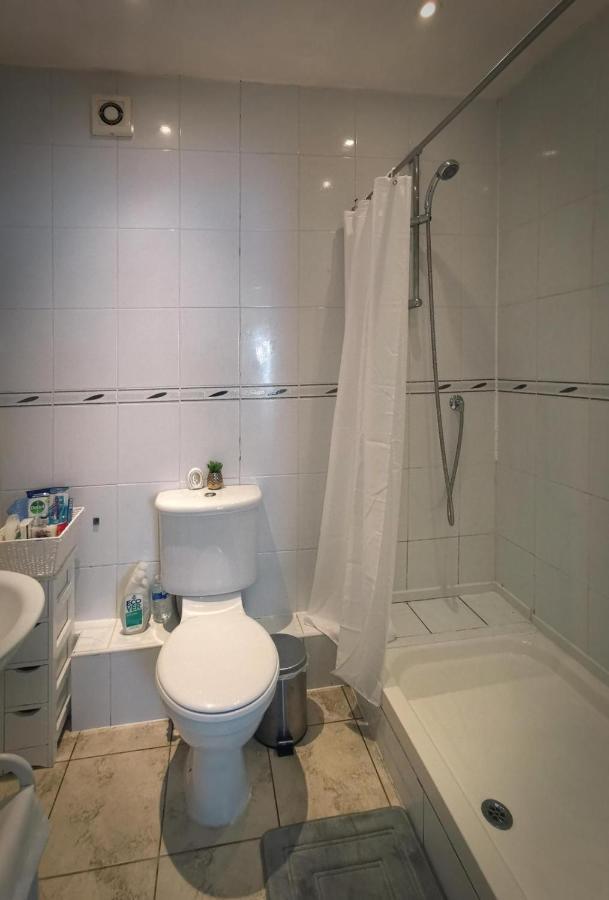 Beautiful 2 Bedroom House In Fulham. * London