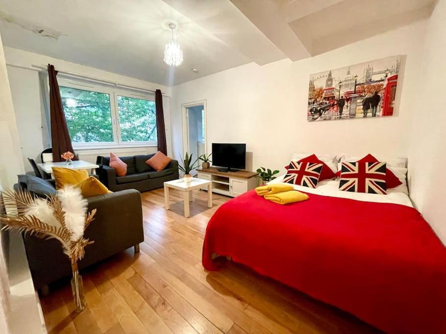 2 Bed Flat Near To Tower Bridge