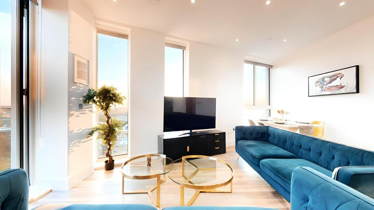 Apartamento View 2-bed Battersea Penthouse - Underground Parking *
