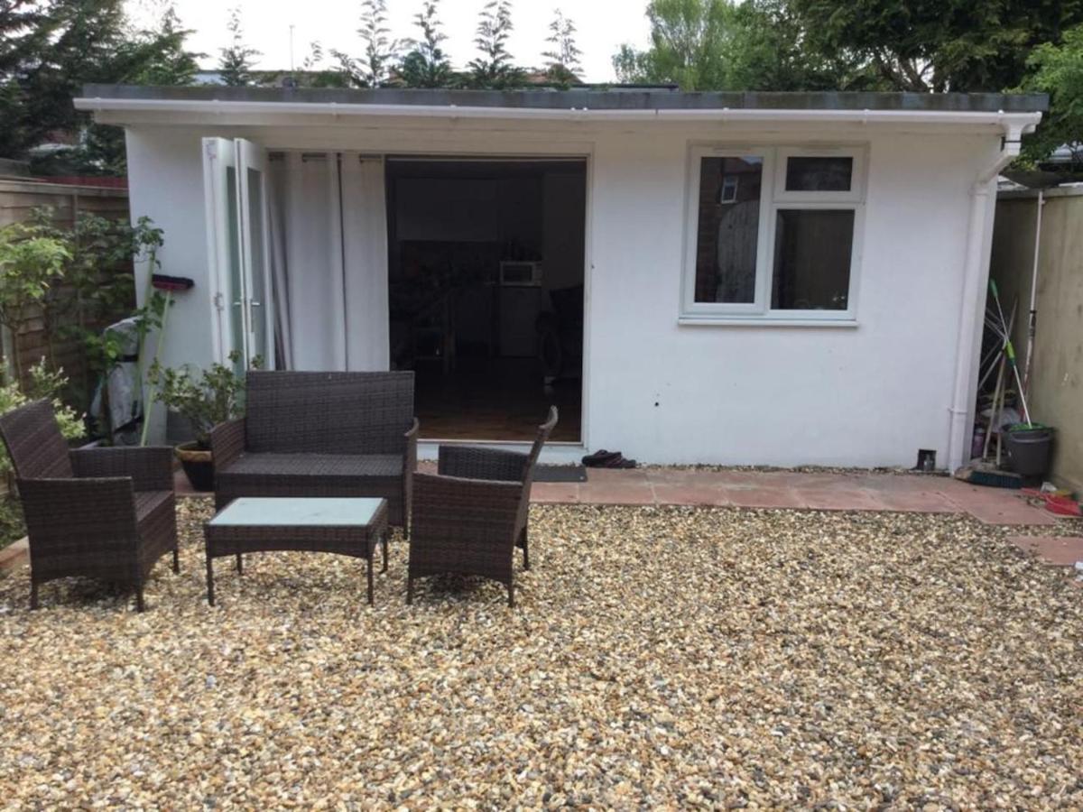 Apartamento With Own Garden