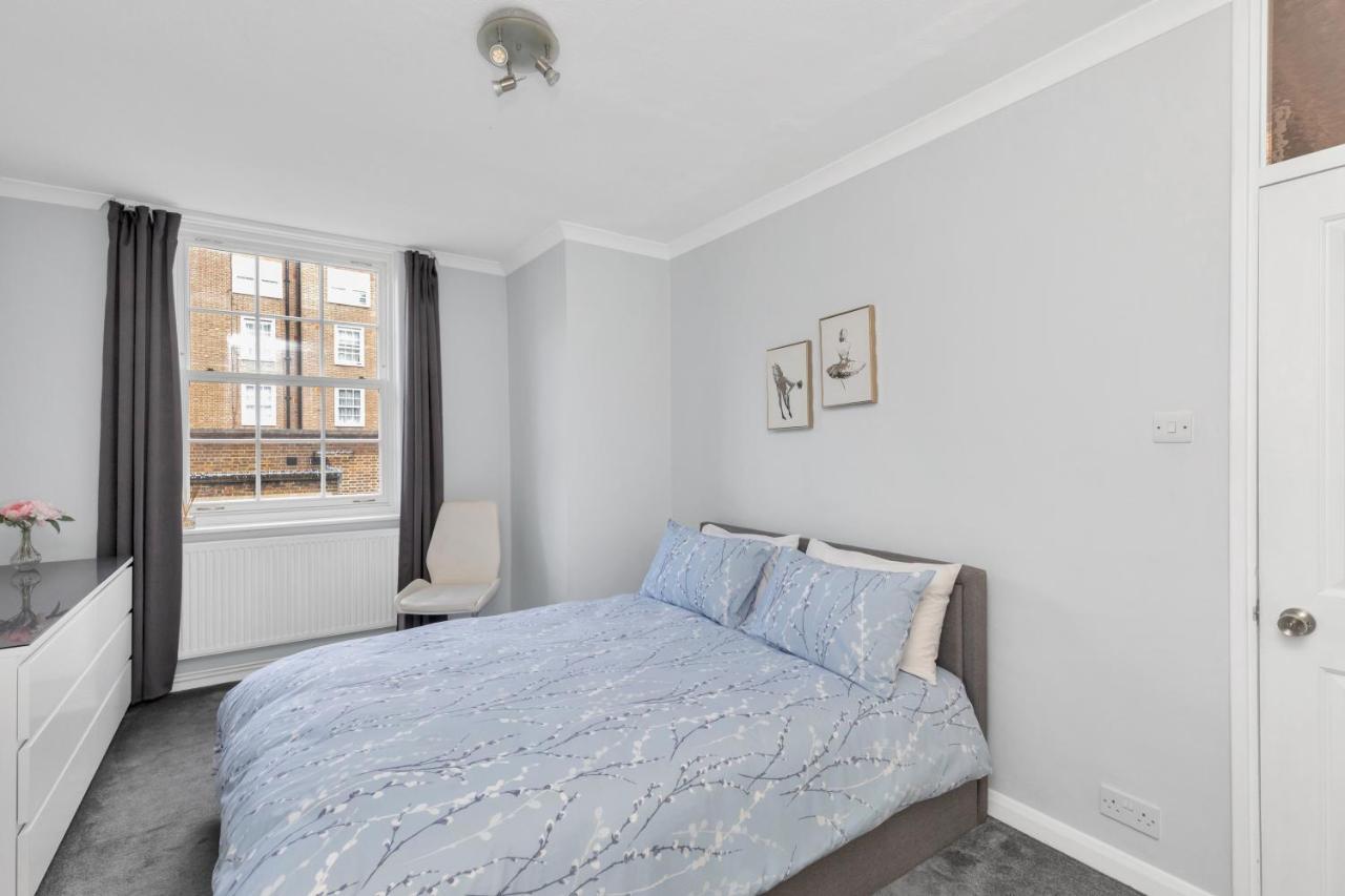 Entire Flat In Heart Of Chelsea Hosted By Zahra