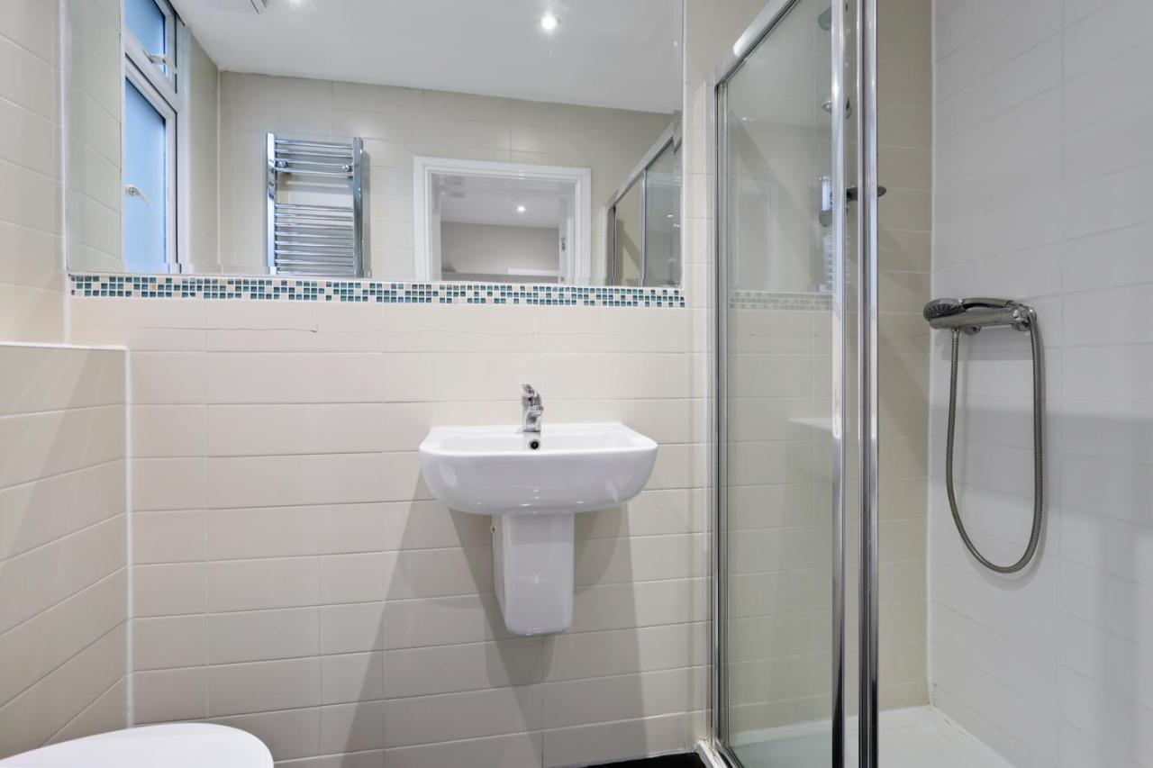 Smart Studio Flat London