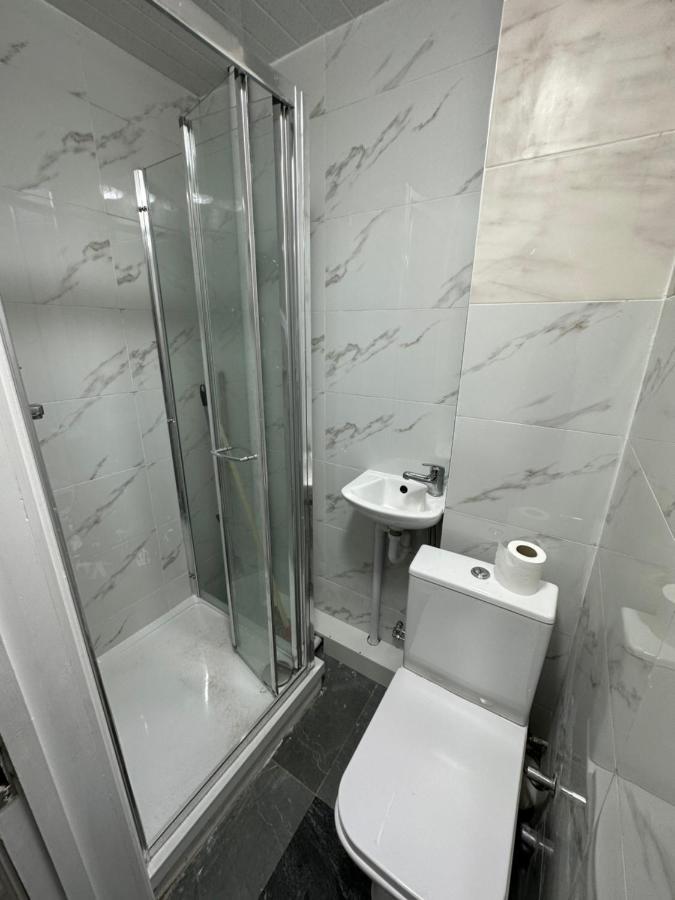 3 Bedroom Bayswater *