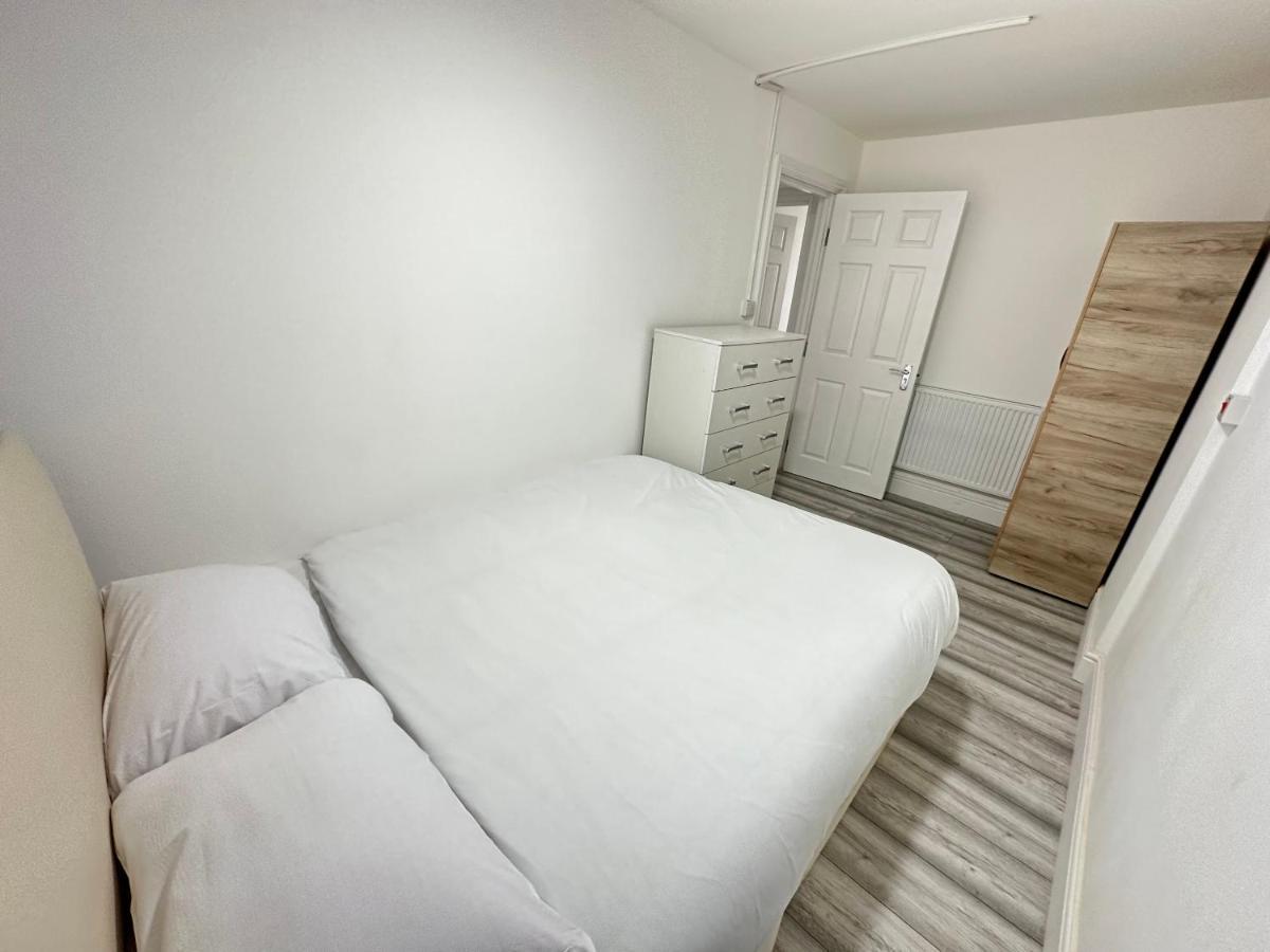 3 Bedroom Bayswater Apartamento