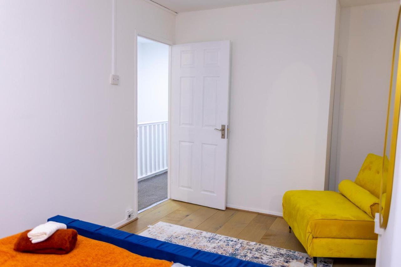 Elegant 3 Bed House In The Heart Of London