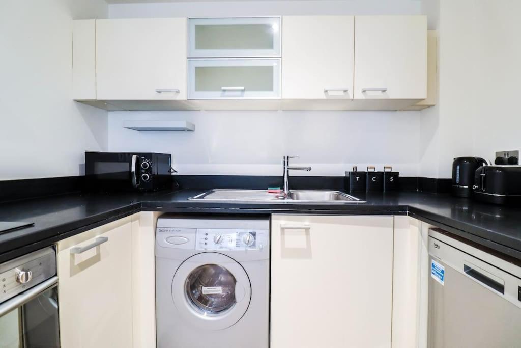 Canary Wharf-10% Discount-fibre Wifi-5mins To Tube Appartement *