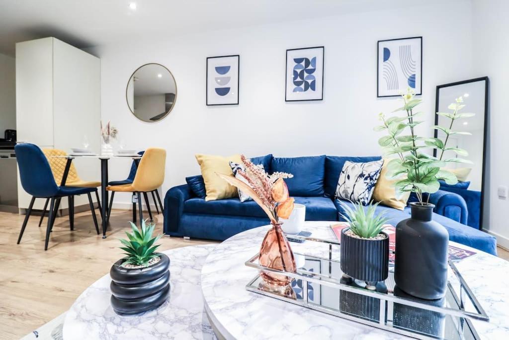 Appartement Canary Wharf-10% Discount-fibre Wifi-5mins To Tube