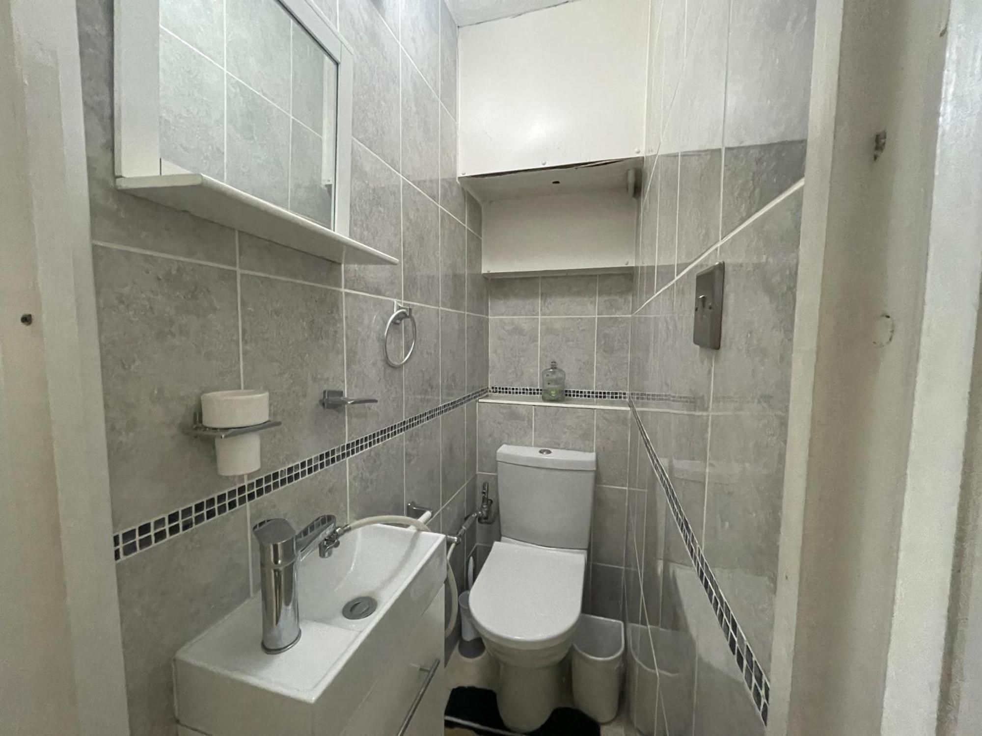 Charming For Rent Ideal For Tourists Near Portobello Market Maison d'hôtes *