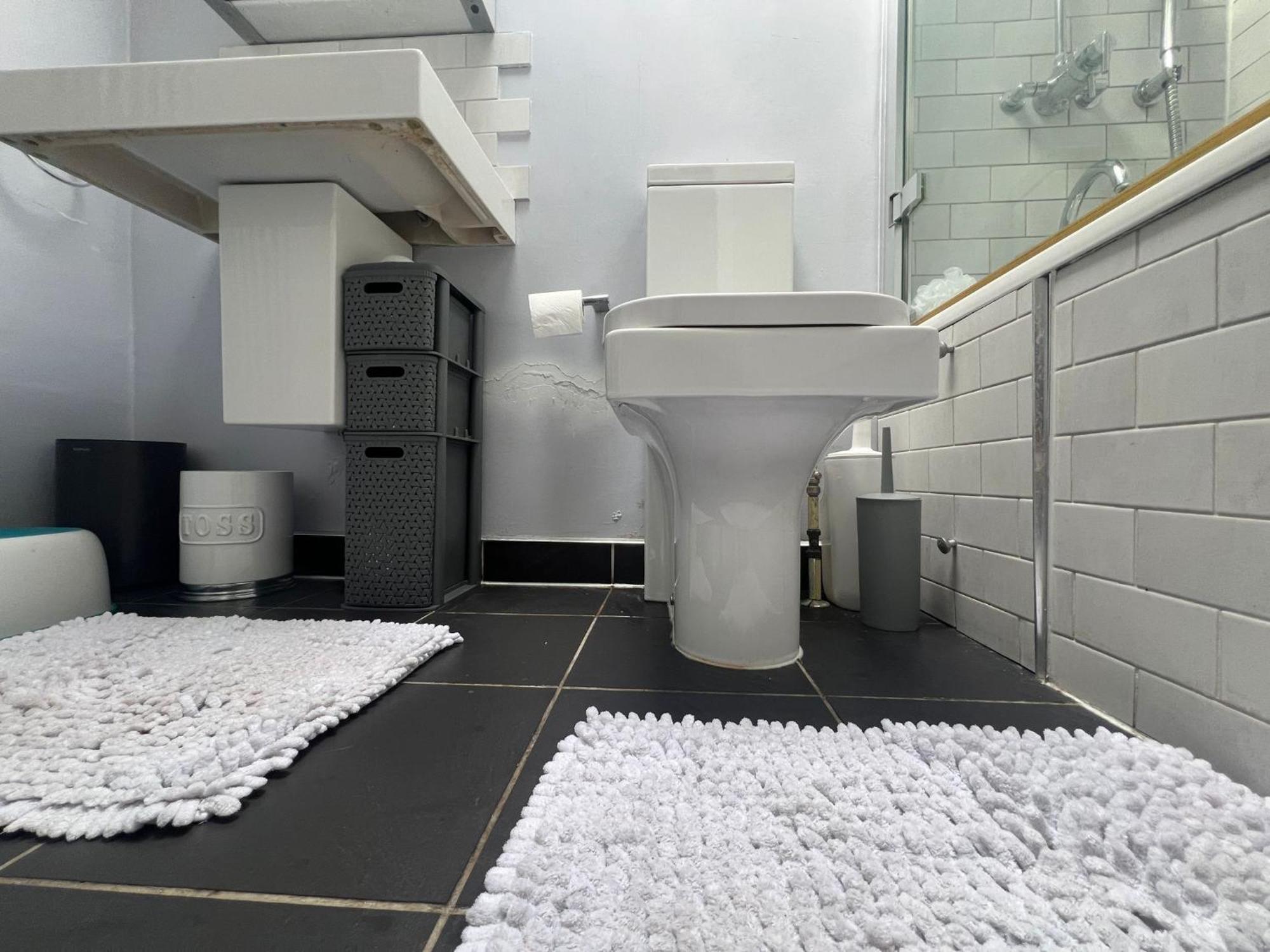 Homestay My Sky Secret Garden 1 Bedroom London