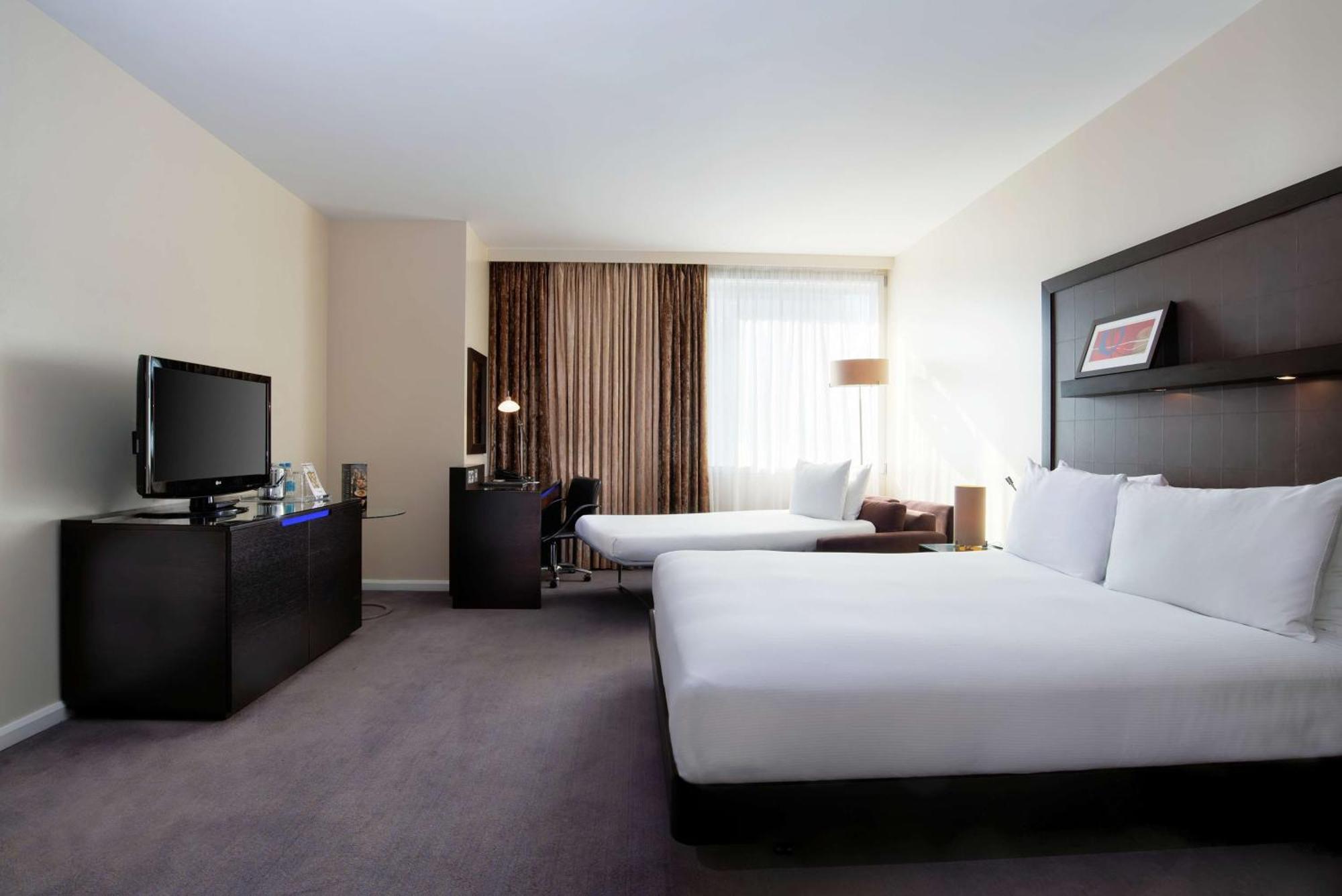 Hilton Canary Wharf 4*