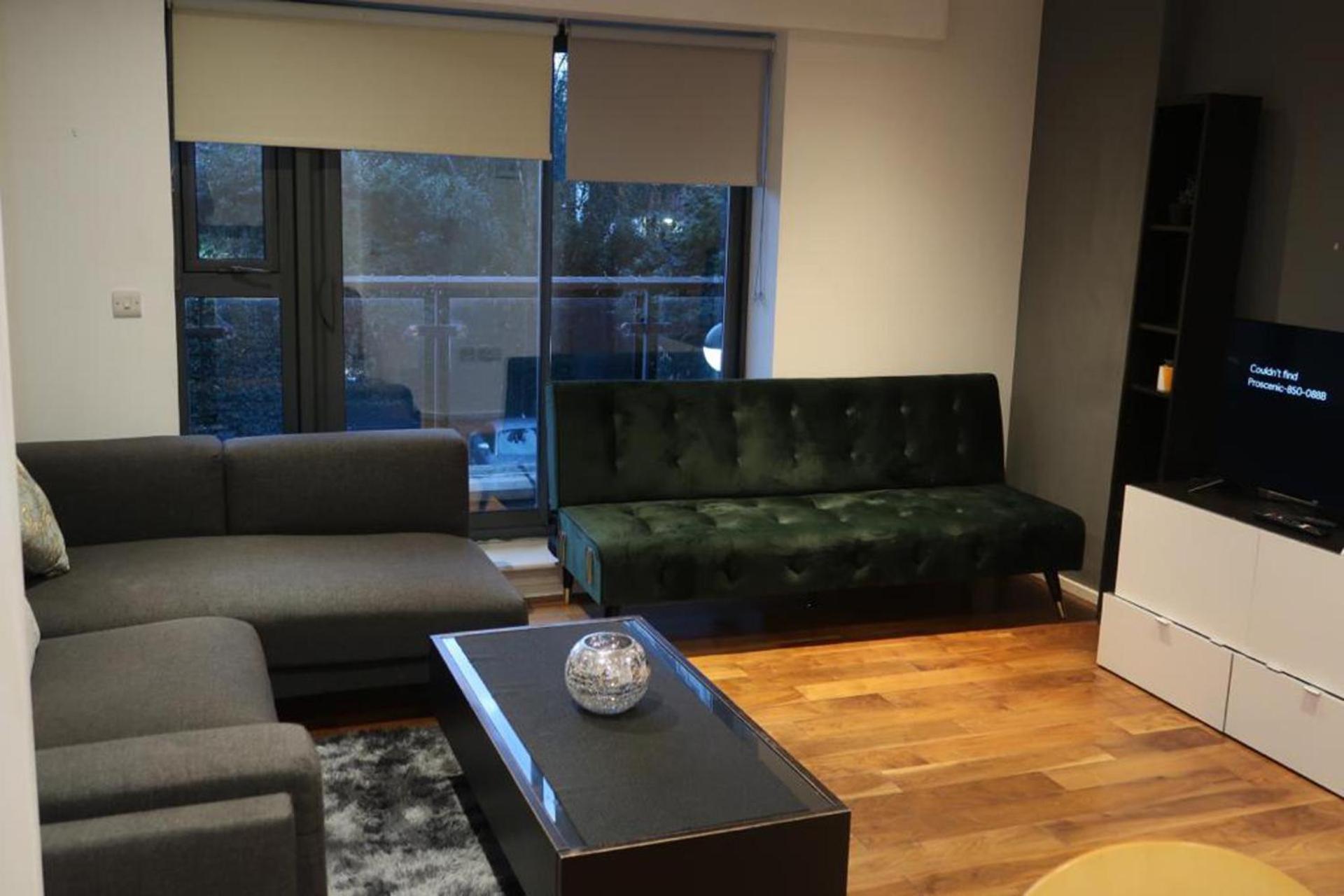 Immaculate 1-bed In * Londen