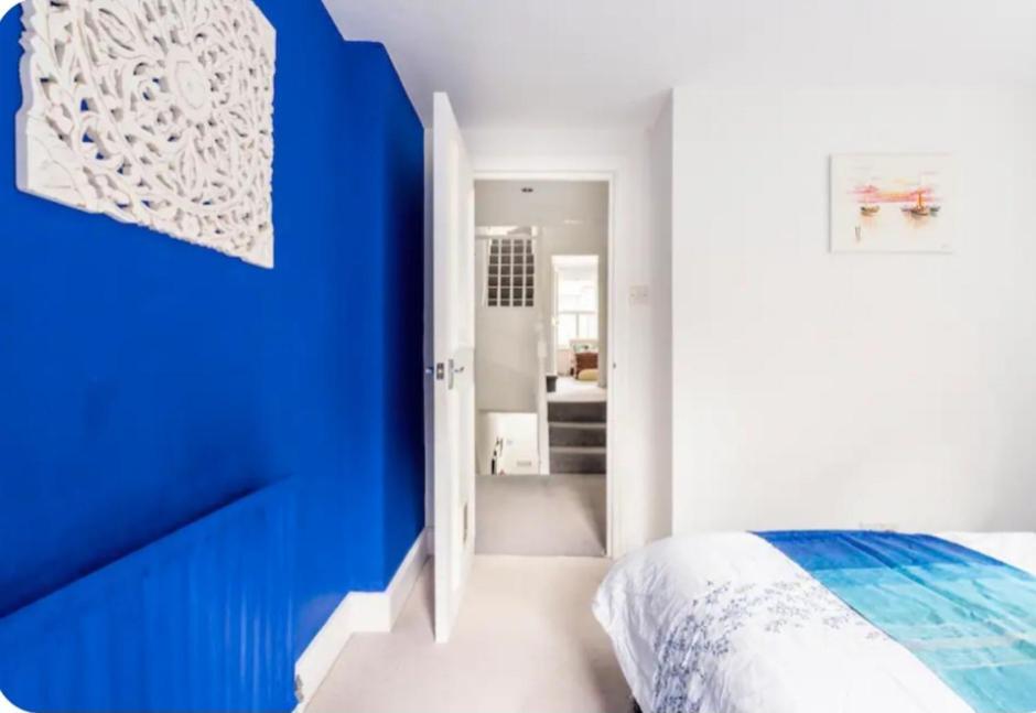 Stylish With Private Bath & Terrace In Super Clapham Junction Minutes From Victoria, Waterloo Homestay London