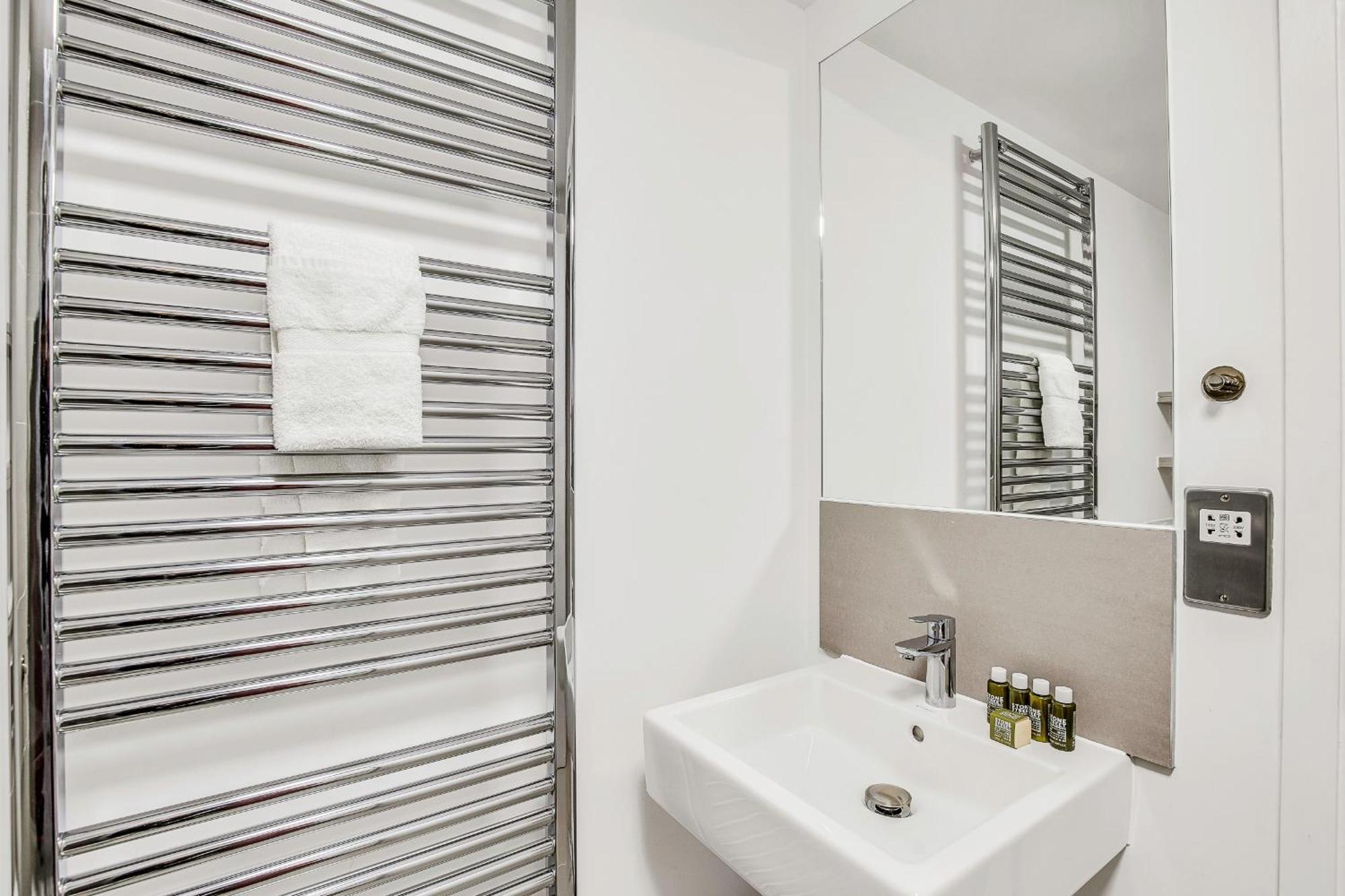Bright And Spacious Belgravia Apartamento *