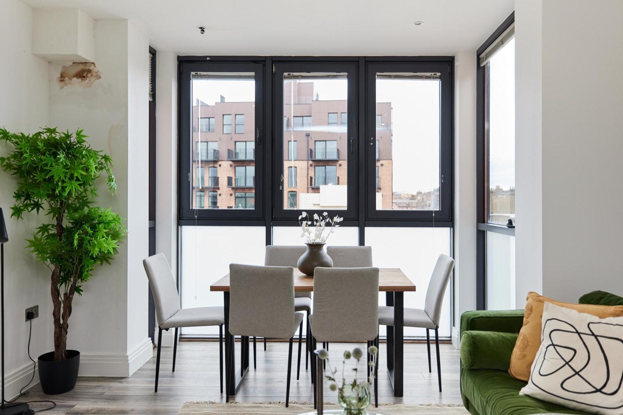 The Wembley Hideaway - Bright 2bdr Flat London