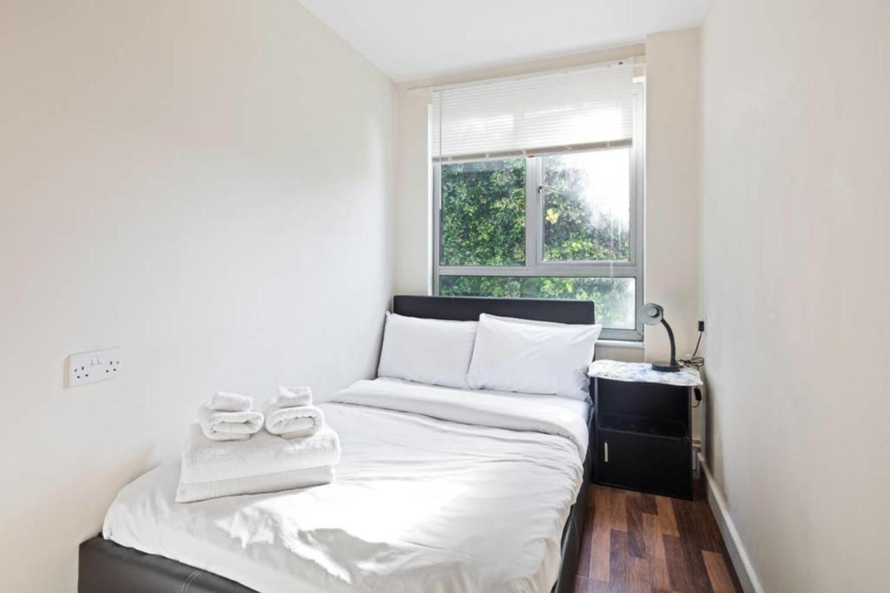 Apartamento Bright & Immense 2 Bdr Flat Near Excel Center *