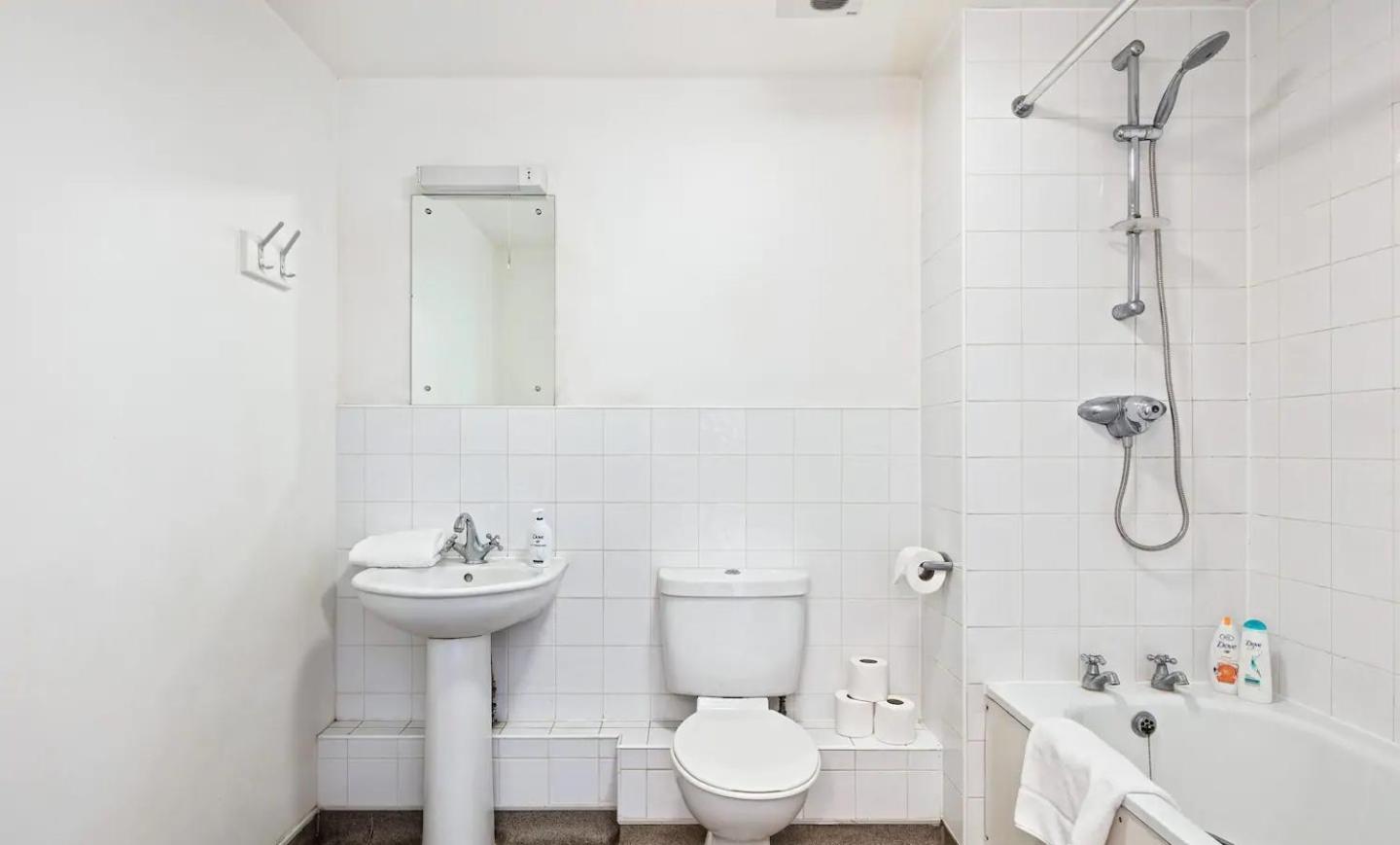 Bright & Immense 2 Bdr Flat Near Excel Center Londres