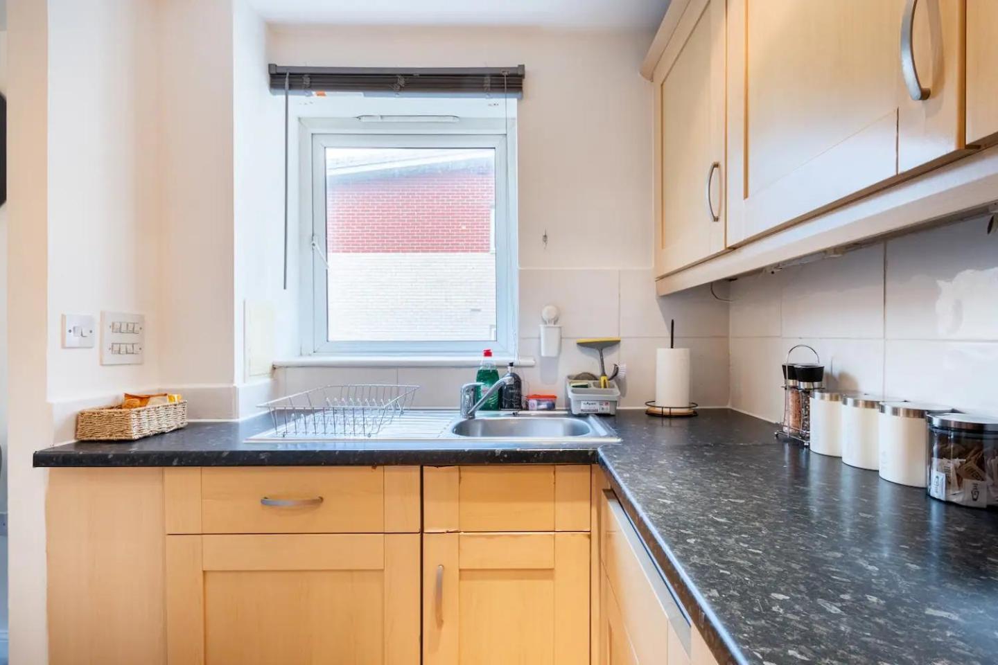 Live The Wembley Buzz! Stylish Flat Near Station & Amenities