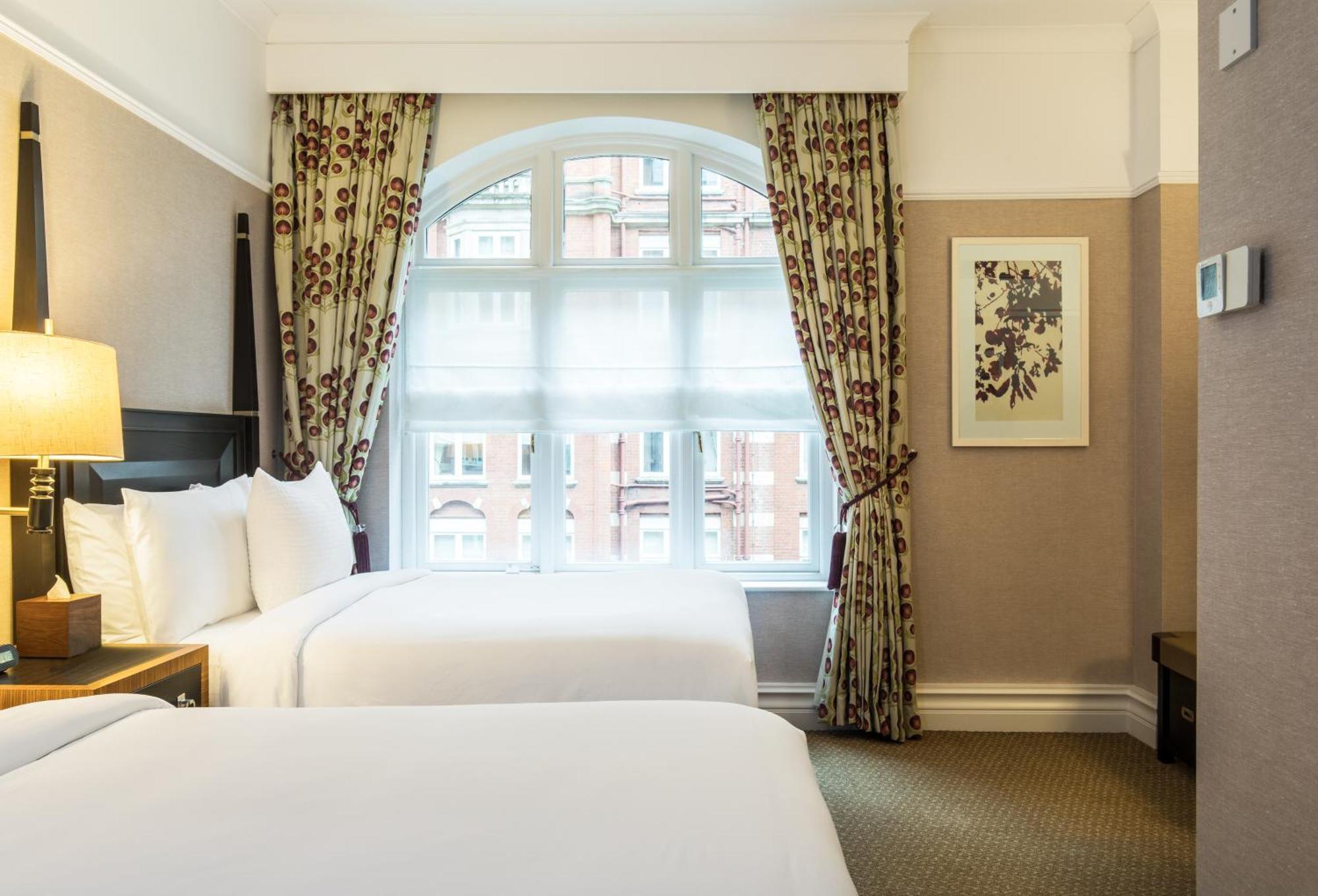 St. Ermin's Hotel, Autograph Collection Hotel 4*