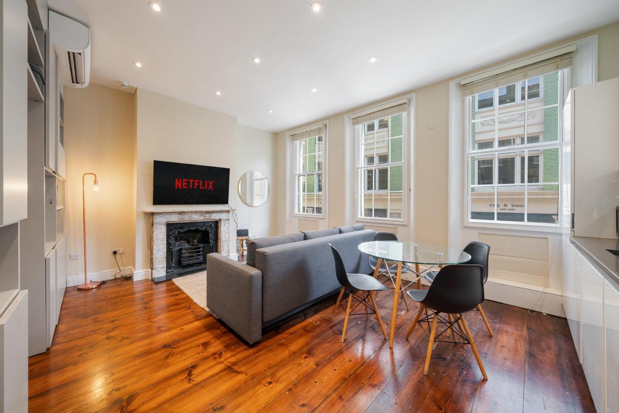 Superb One Bedroom In Soho Londen