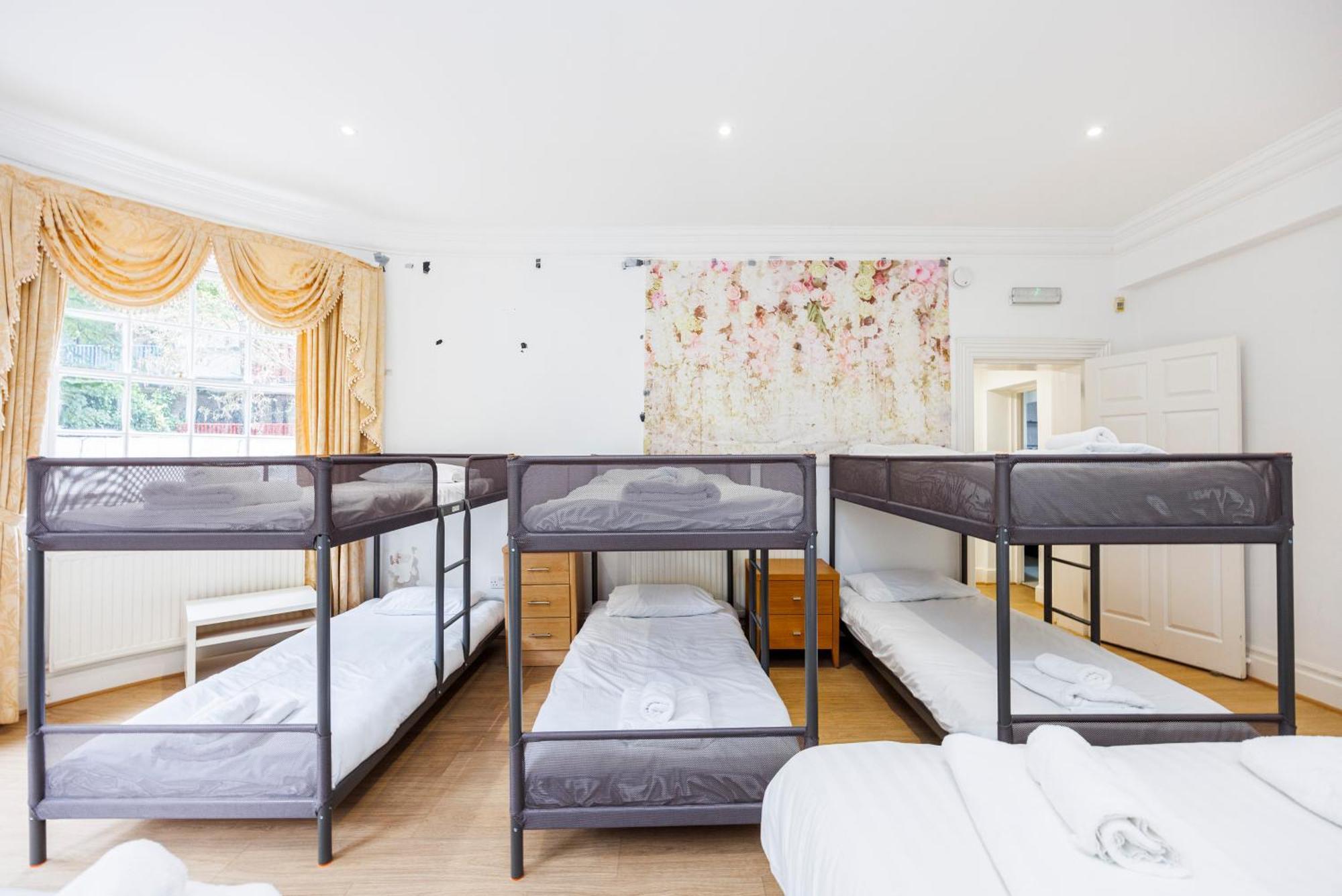 Mansion House With Spacious Close To Excel And Canarywharf *